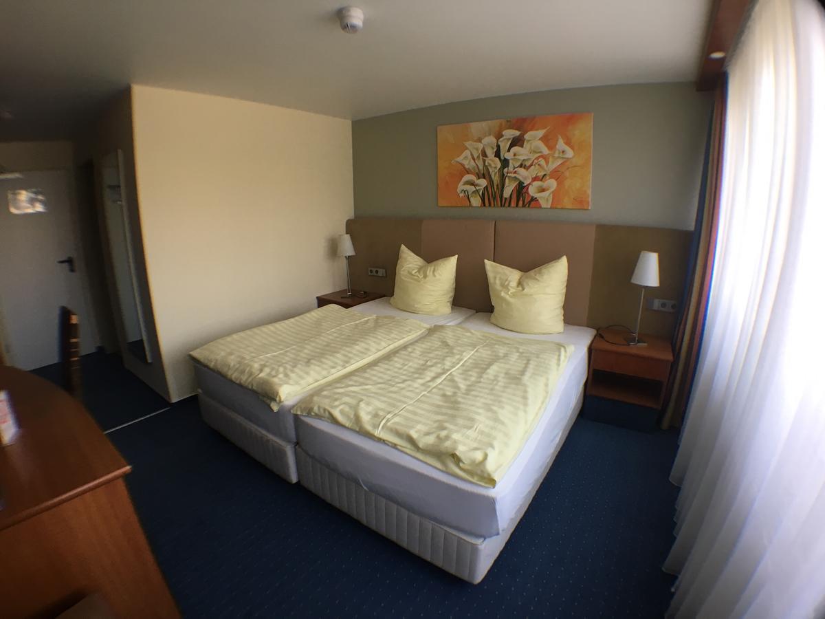 Motel Monteur Aschersleben Bagian luar foto