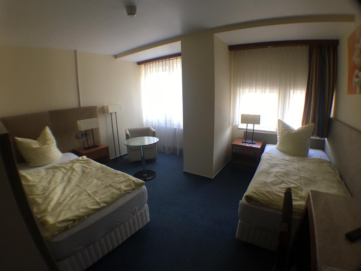 Motel Monteur Aschersleben Bagian luar foto
